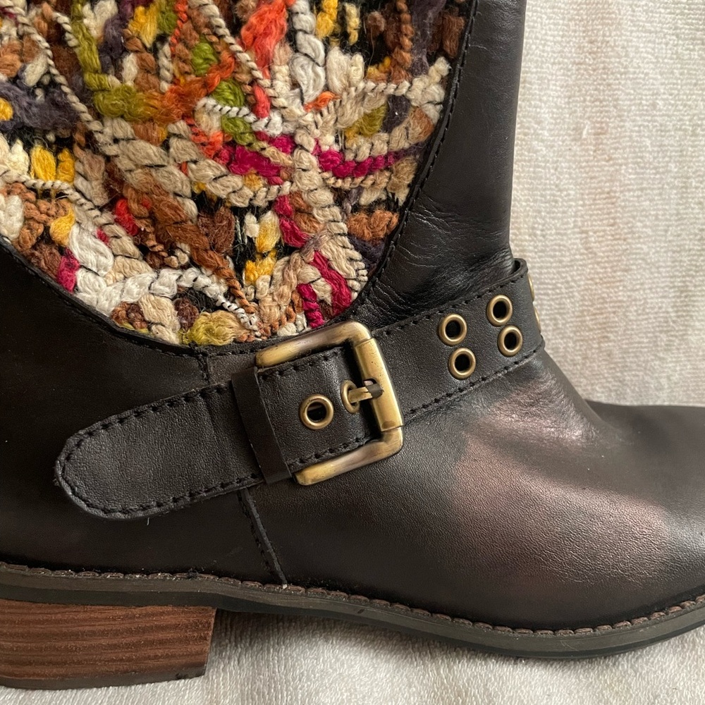 Women’s: Spring Step Woven Leather Boots (Size: 37 / 6.5 US) - Picture 6 of 6